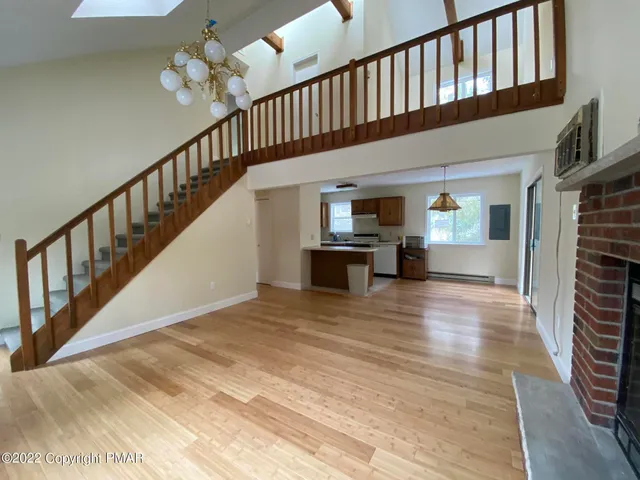 $1,900 | 1908 Horseshoe Bend, Tobyhanna, PA 18466