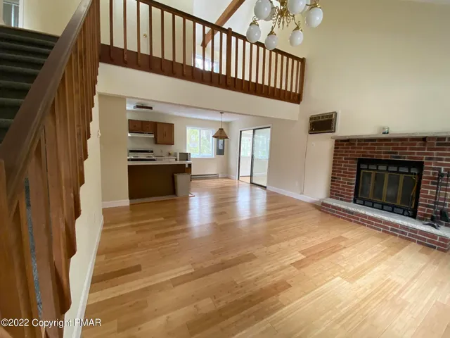 $1,900 | 1908 Horseshoe Bend, Tobyhanna, PA 18466