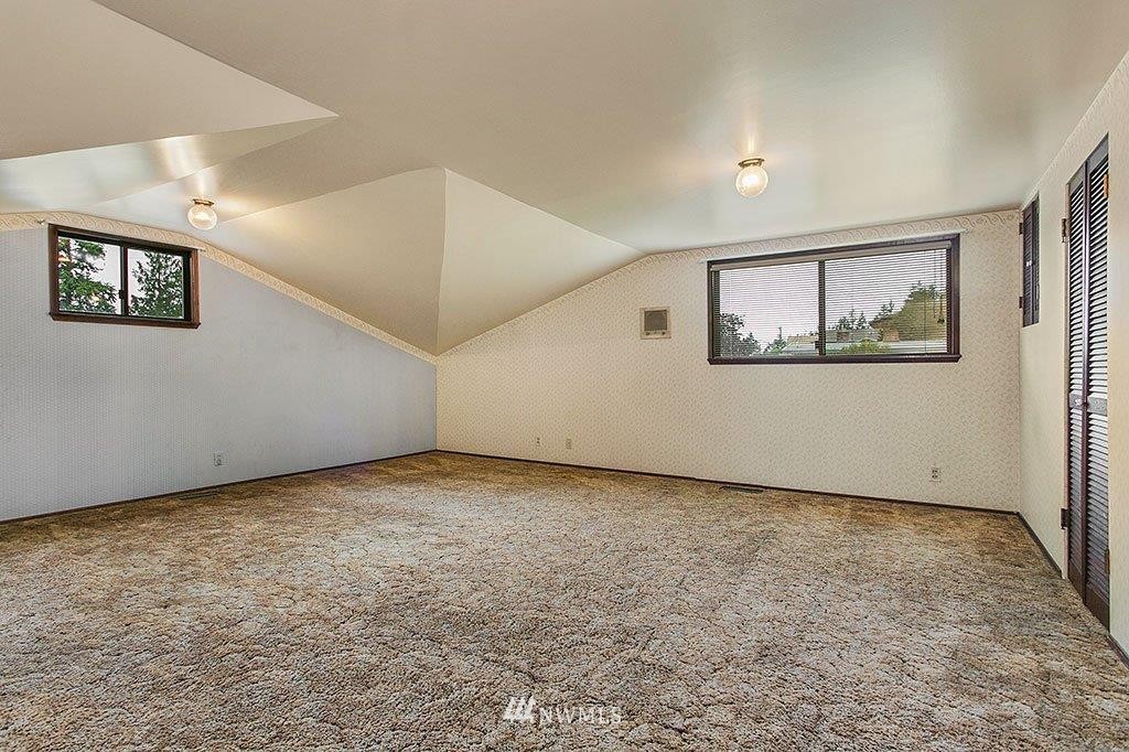 18103 Homeview Drive Edmonds, WA 98026 - Photo 13 of 25 Gallery Image 13