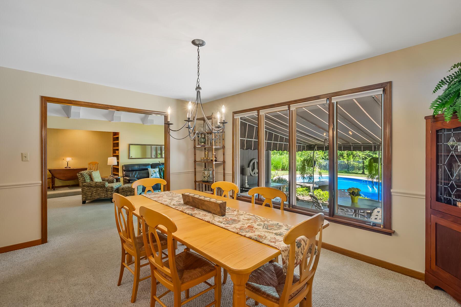 4082 Clotts Road Columbus, OH 43230 - Photo 17 of 76 DINING ROOM W/A VIEW