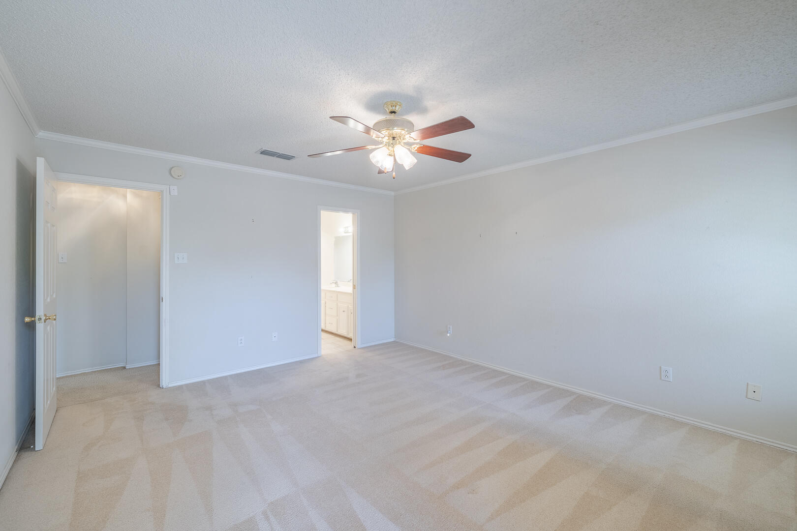 5415 68th Street Lubbock, TX 79424 - Photo 13 of 57 a view of an empty room