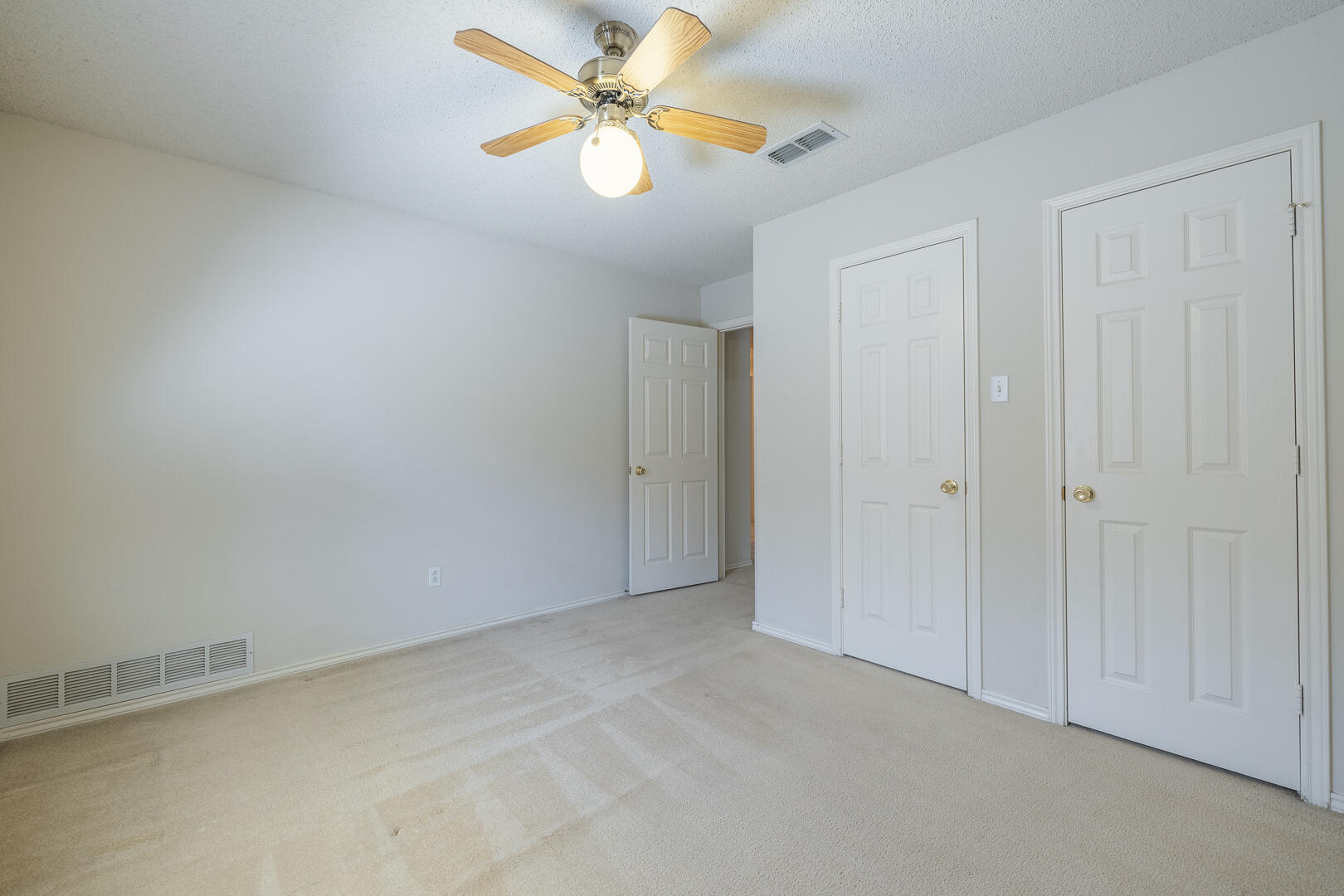 5415 68th Street Lubbock, TX 79424 - Photo 32 of 57 a view of an empty room