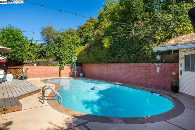 $1,195,000 | 18798 Madison Avenue, Castro Valley, CA 94546