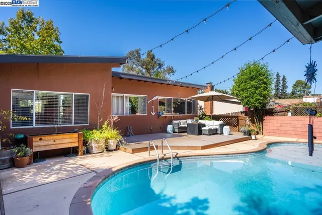 $1,195,000 | 18798 Madison Avenue, Castro Valley, CA 94546