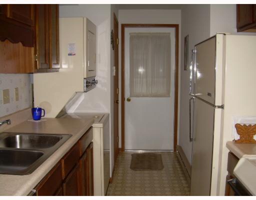 1055 Cheyenne Avenue, Unit 1055 Springfield, OH 45503 - Photo 3 of 5