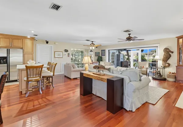 $995,000 | 903 20th Avenue West, Palmetto, FL 34221