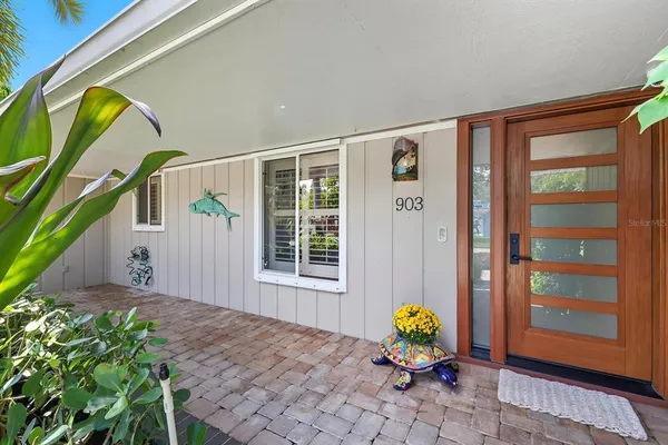 $995,000 | 903 20th Avenue West, Palmetto, FL 34221