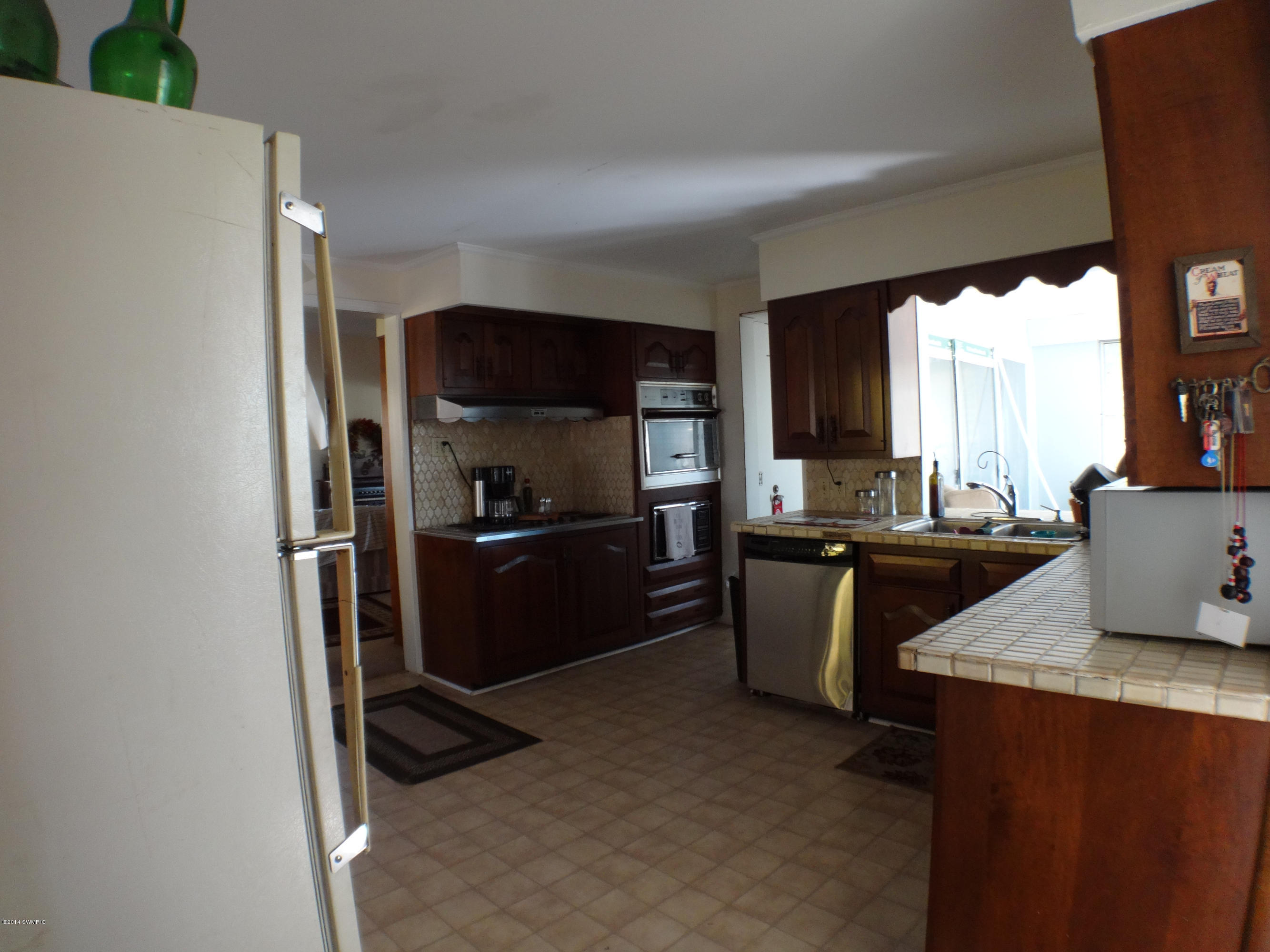 7615 Ravine Road Kalamazoo, MI 49009 - Photo 4 of 20 DSC00009