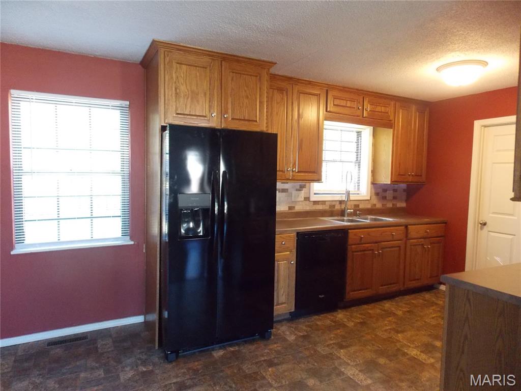 251 Hampton Court Poplar Bluff, MO 63901 - Photo 5 of 19