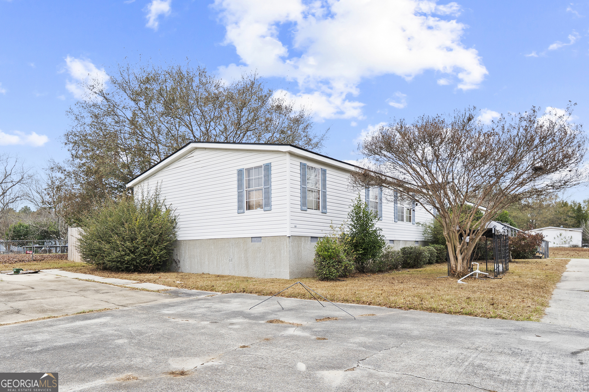 157 Linstead Drive Macon, GA 31216 - Photo 3 of 42 a house view with a outdoor space