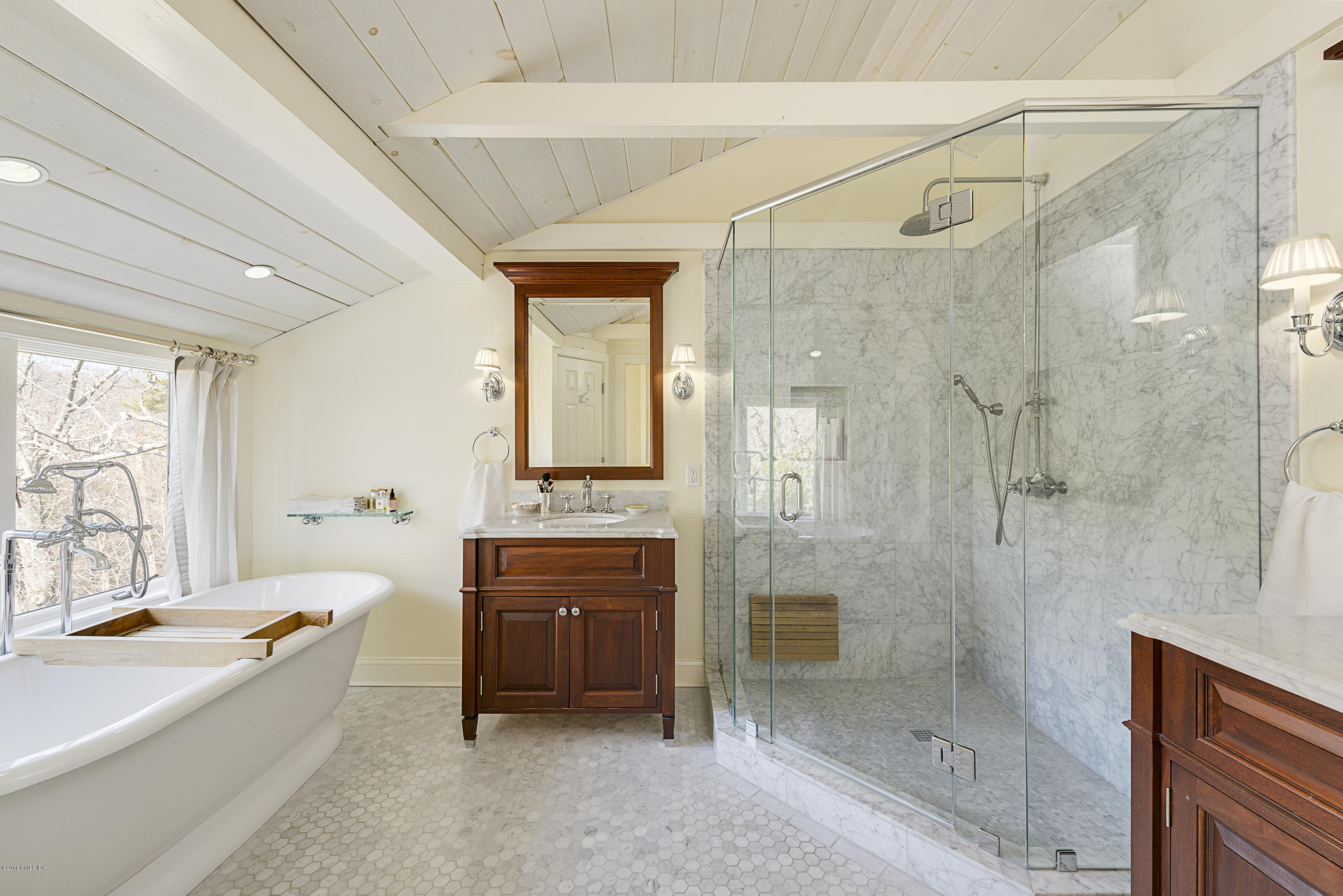 280 Stanwich Road Greenwich, CT 06830 - Photo 17 of 43 Master Bath