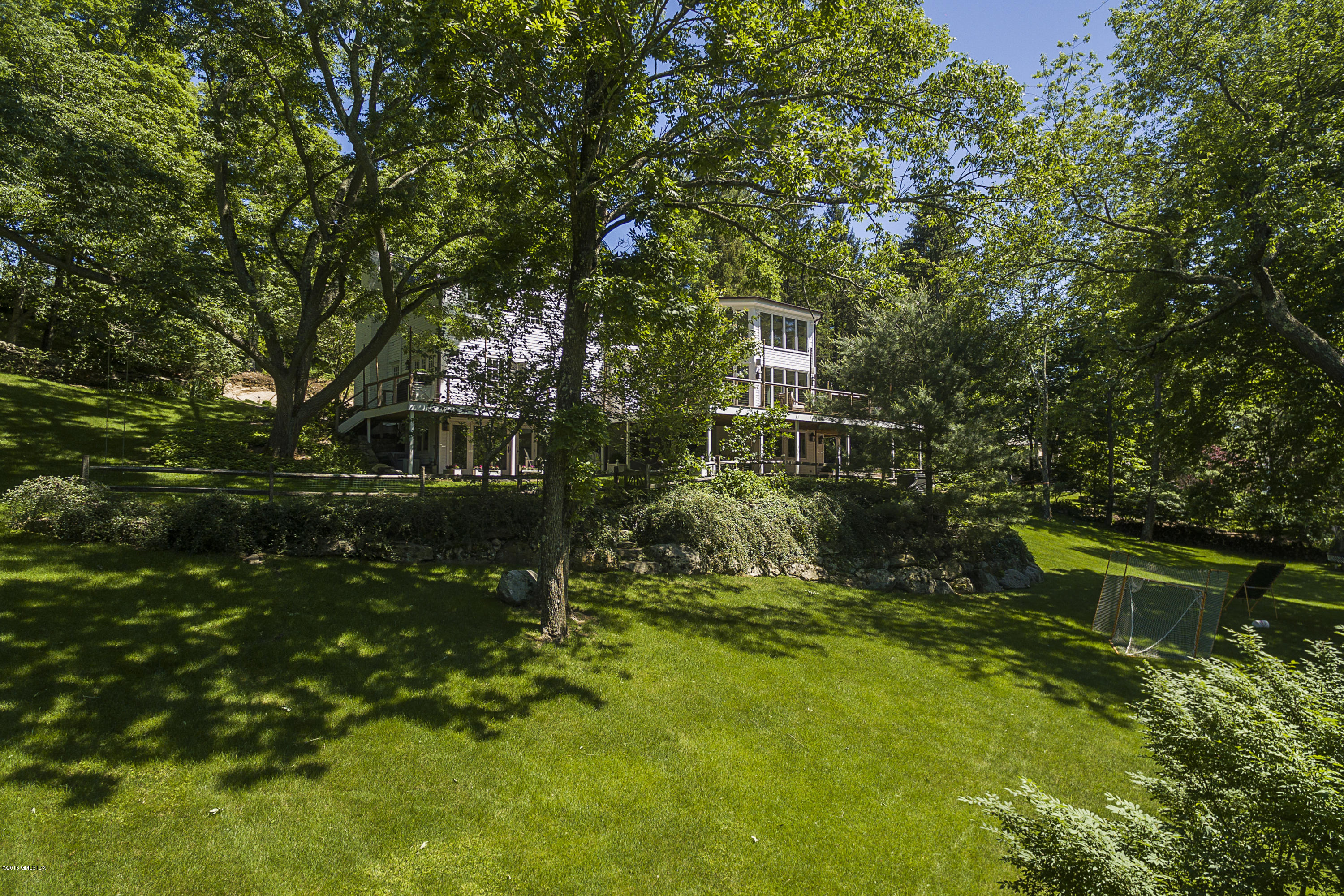 280 Stanwich Road Greenwich, CT 06830 - Photo 41 of 43 Back of house