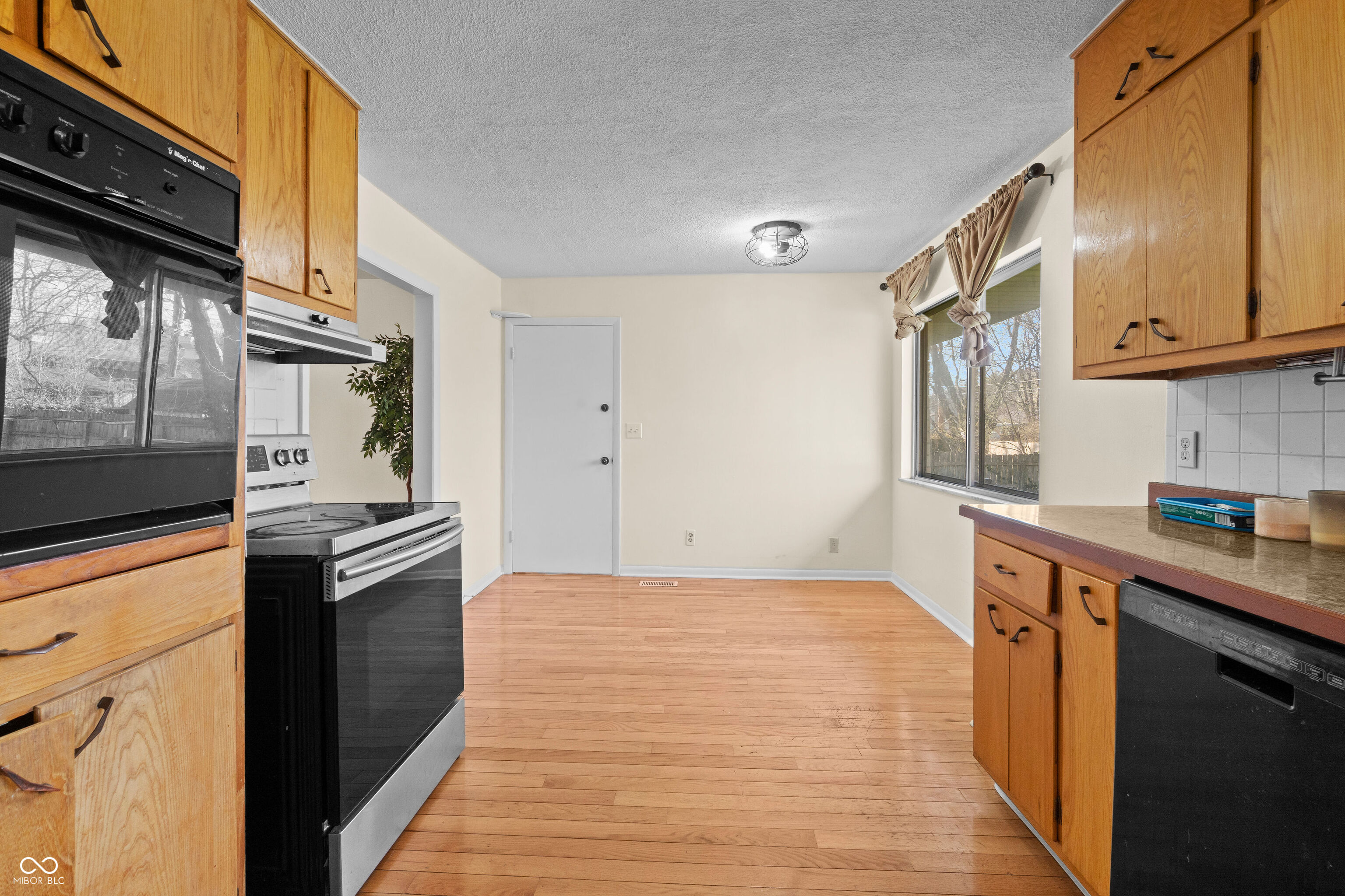 406 Griffin Road Indianapolis, IN 46227 - Photo 9 of 24