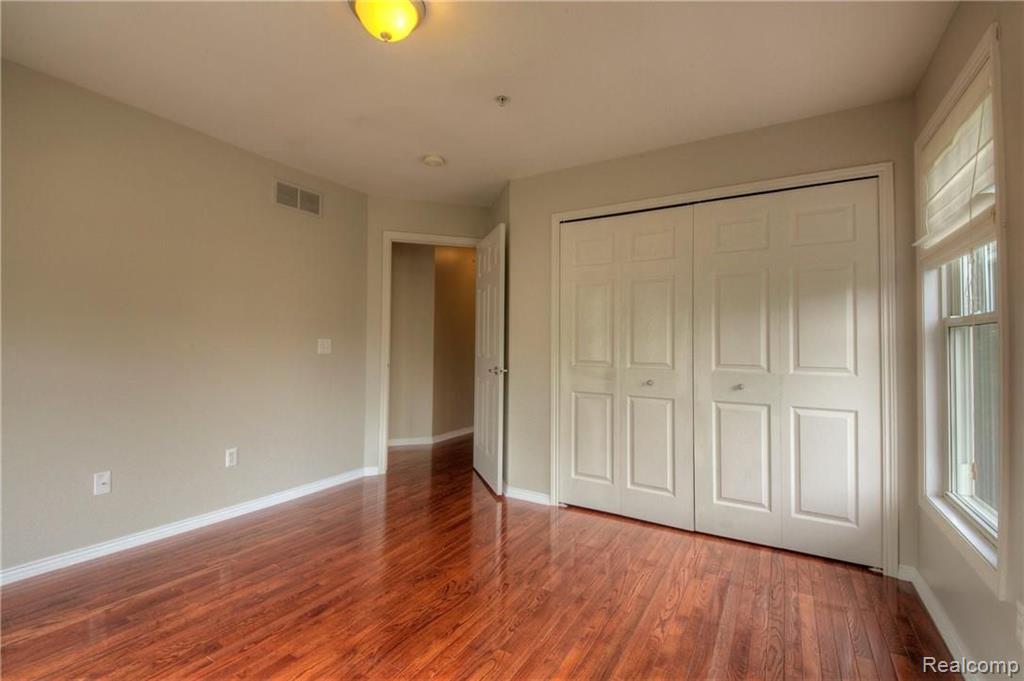 50103 Harding Street, Unit 123 Canton, MI 48188 - Photo 24 of 49