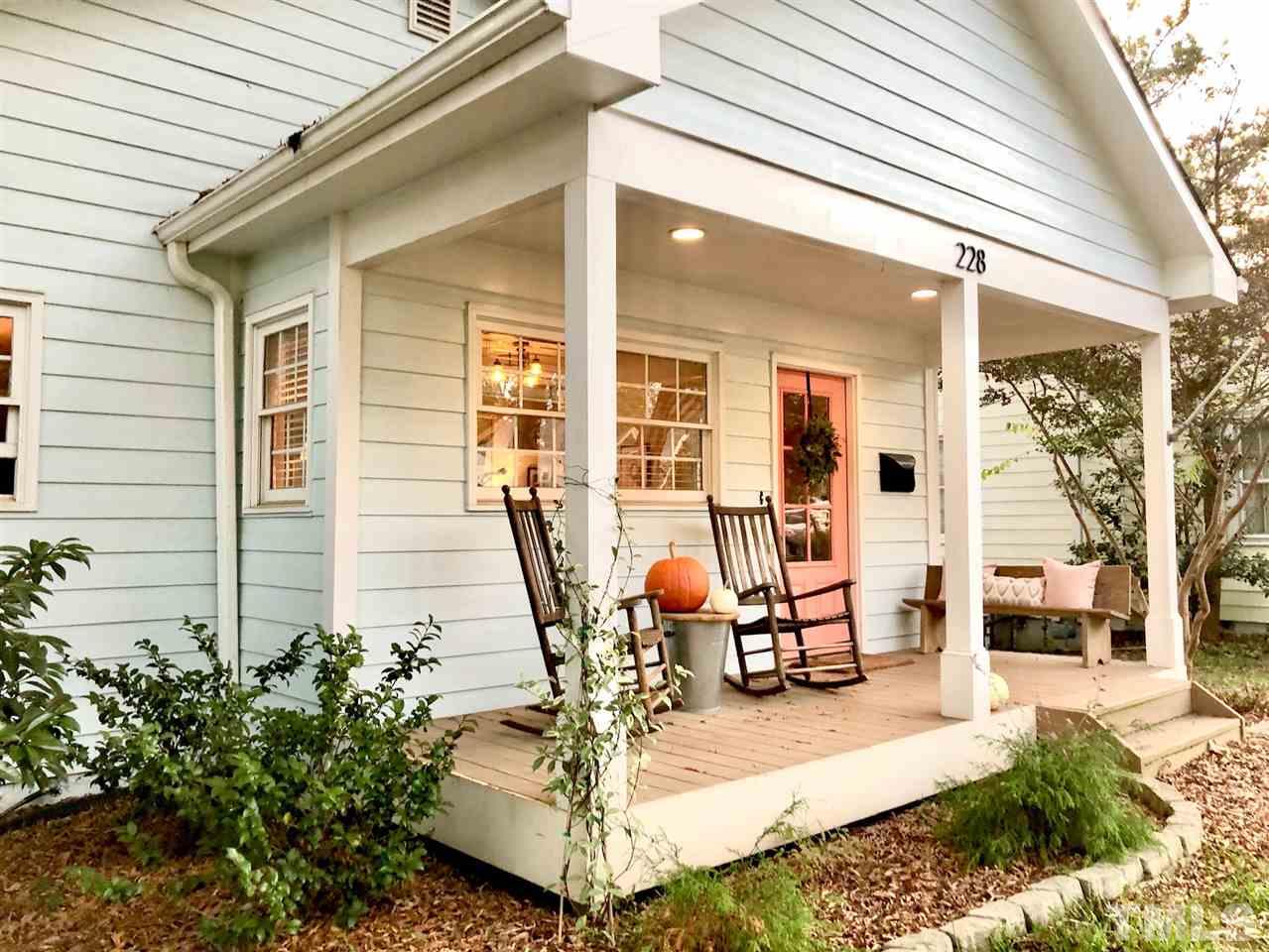 228 Georgetown Road Raleigh, NC 27608 - Photo 3 of 28