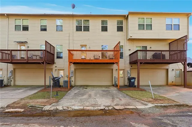 $2,399 | 6199 Thorncrest Drive, Tucker, GA 30084