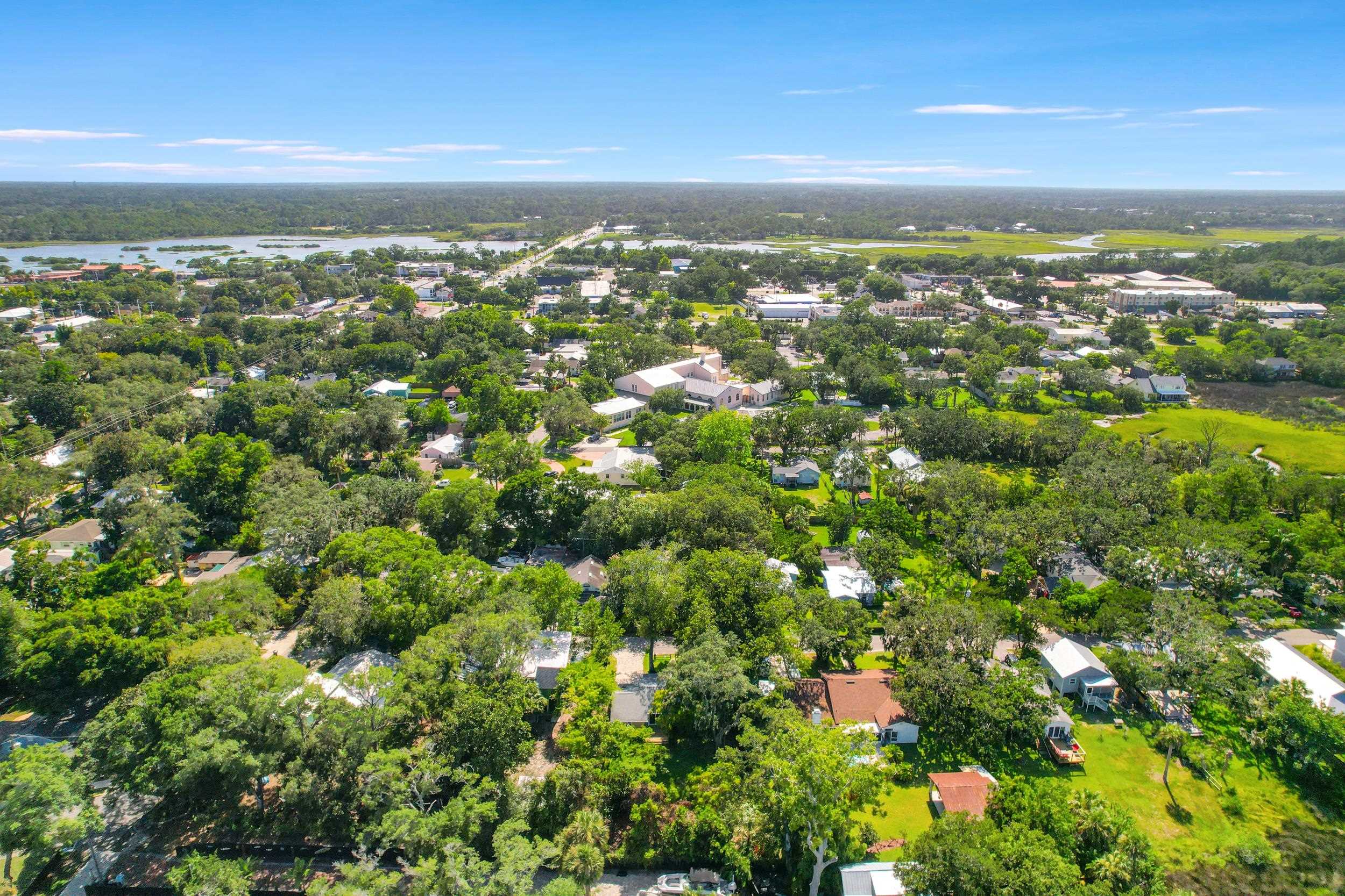 13 Oak Street St. Augustine, FL 32084 - Photo 11 of 39 a view of a city