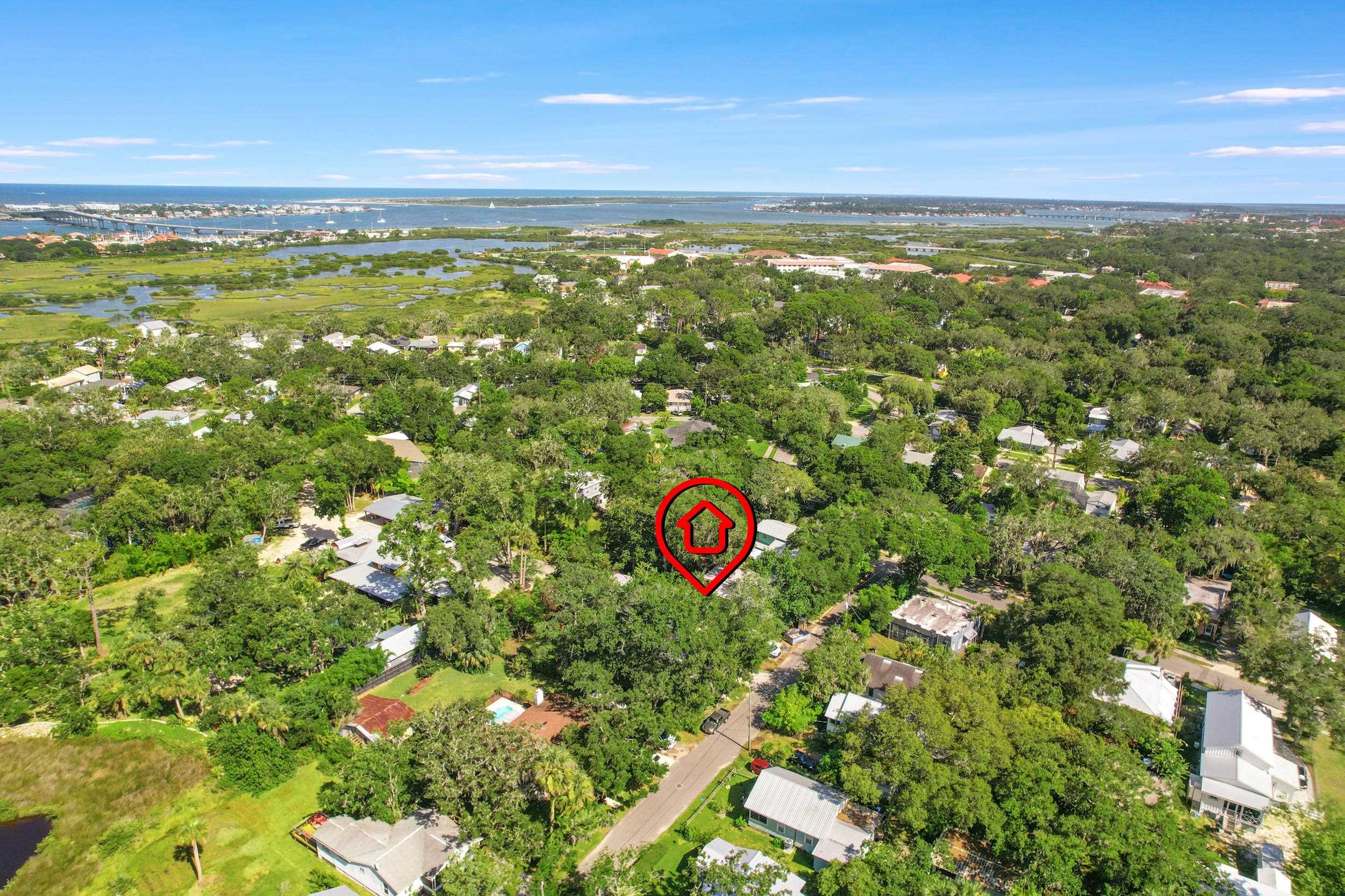 13 Oak Street St. Augustine, FL 32084 - Photo 5 of 39 a view of a city