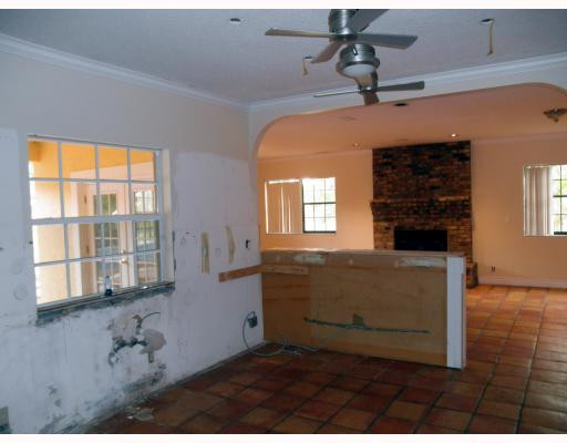 6430 Southwest 188th Avenue Southwest Ranches, FL 33332 - Photo 5 of 16 Kitchen