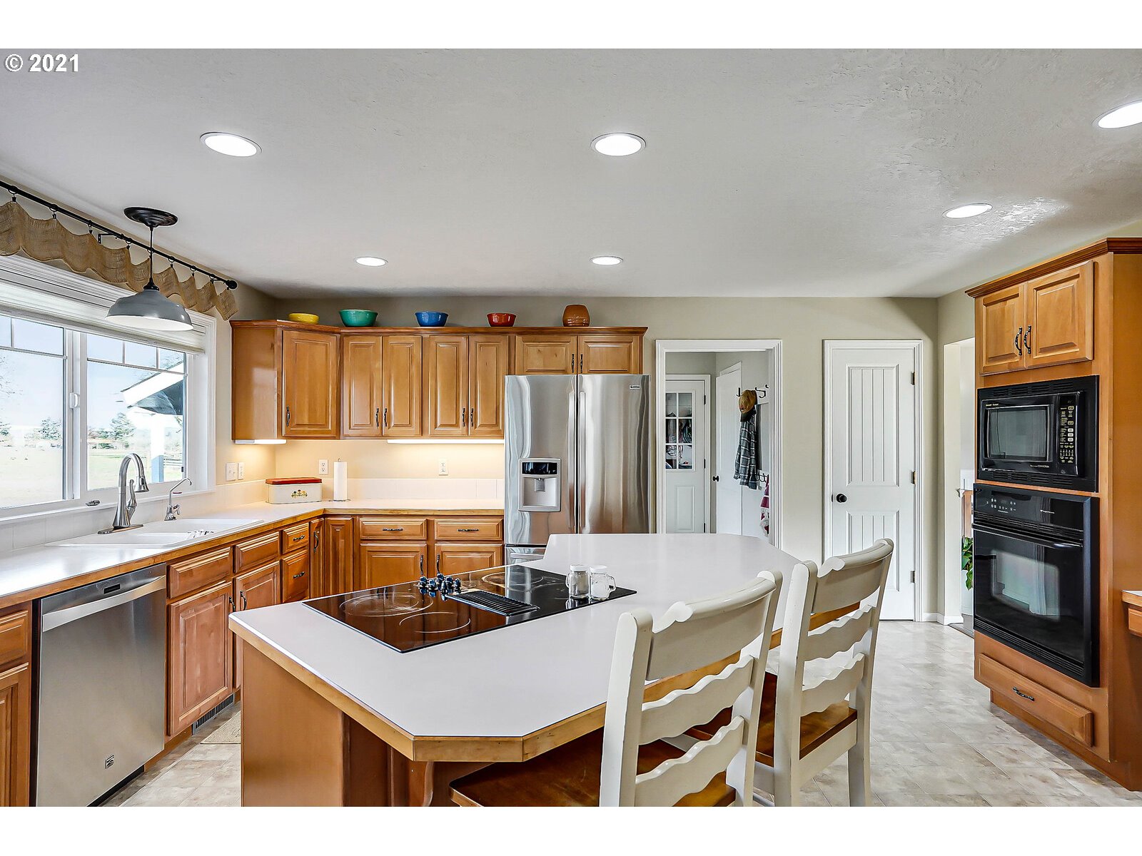 15734 Salt Creek Road Dallas, OR 97338 - Photo 13 of 32