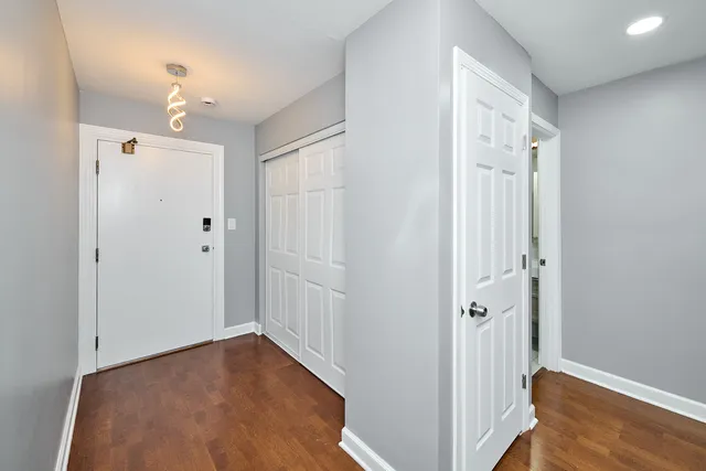 $249,000 | 6800 North California Avenue, Unit 3S, Chicago, IL 60645