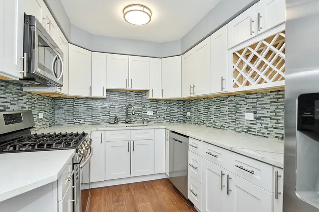 $249,000 | 6800 North California Avenue, Unit 3S, Chicago, IL 60645