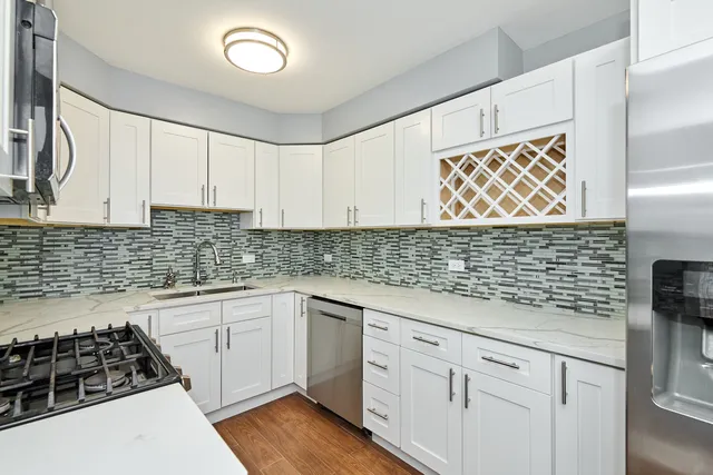 $249,000 | 6800 North California Avenue, Unit 3S, Chicago, IL 60645