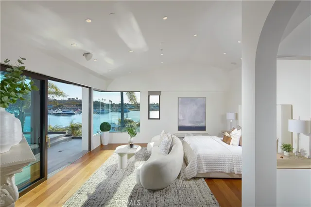 $17,995,000 | 301 Morning Star Lane, Newport Beach, CA 92660