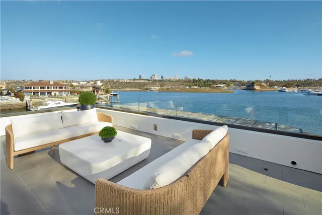 $17,995,000 | 301 Morning Star Lane, Newport Beach, CA 92660