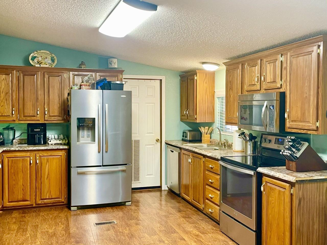 125 Khajah Road Newport, TN 37821 - Photo 7 of 20 6