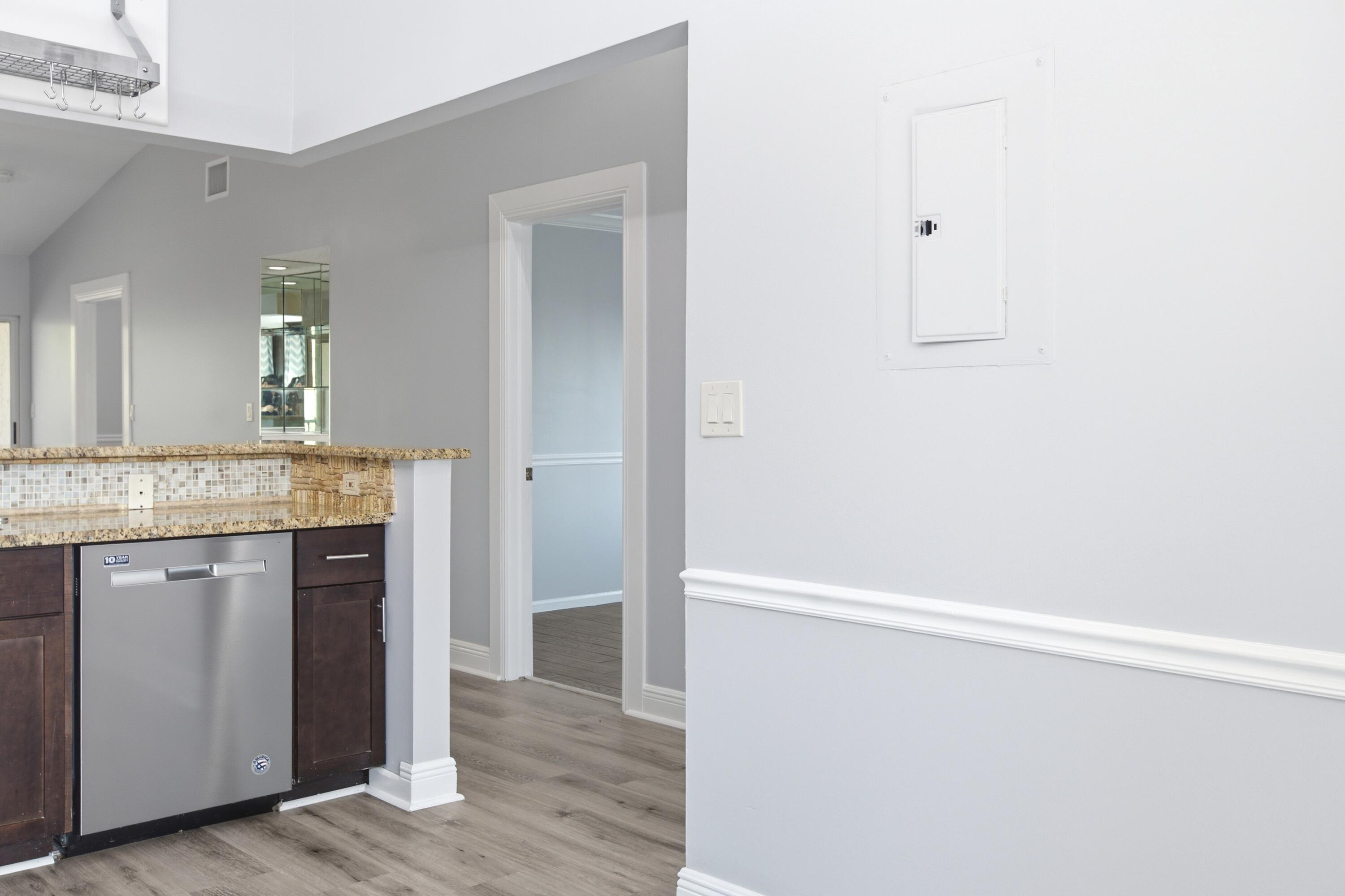 460 Northwest 67th Street, Unit L204 Boca Raton, FL 33487 - Photo 9 of 31 2S9A2153