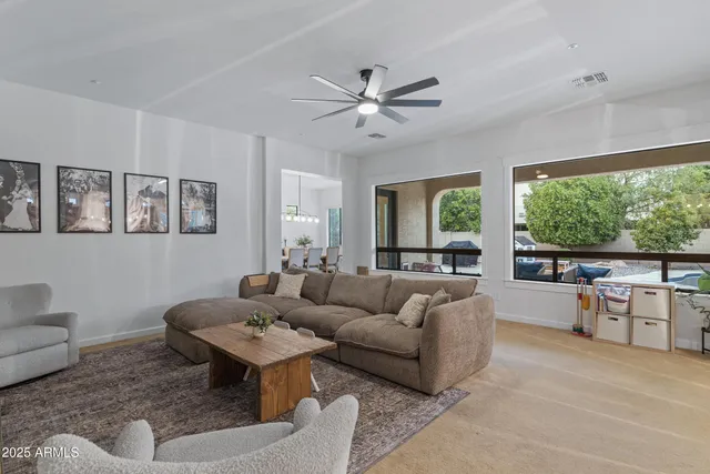 $1,579,000 | 2448 East Amber Lane, Gilbert, AZ 85296