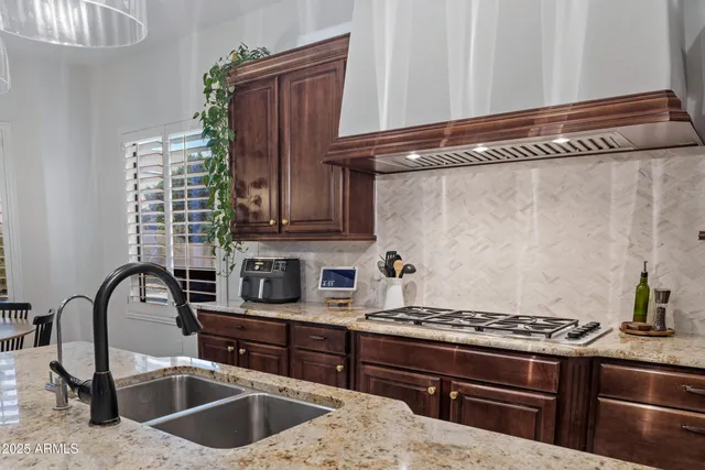 $1,579,000 | 2448 East Amber Lane, Gilbert, AZ 85296