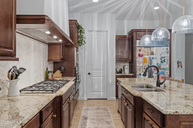 $1,579,000 | 2448 East Amber Lane, Gilbert, AZ 85296