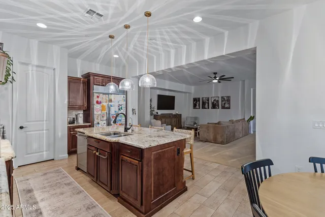 $1,579,000 | 2448 East Amber Lane, Gilbert, AZ 85296