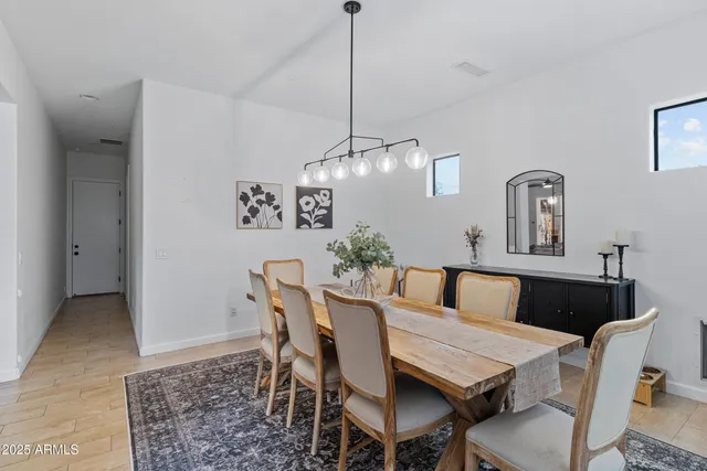 $1,579,000 | 2448 East Amber Lane, Gilbert, AZ 85296