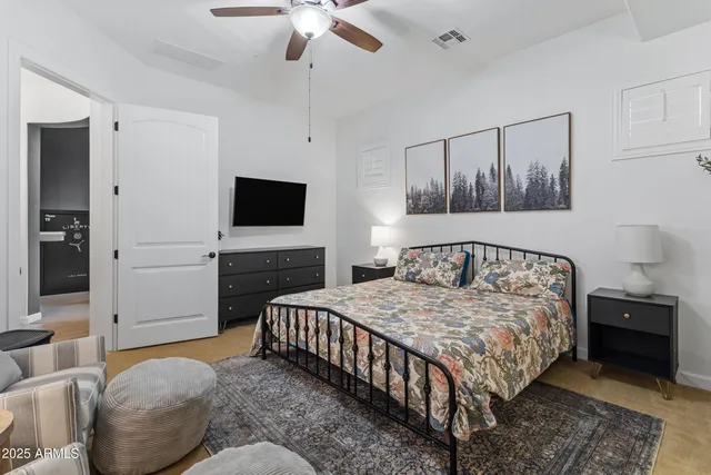 $1,579,000 | 2448 East Amber Lane, Gilbert, AZ 85296