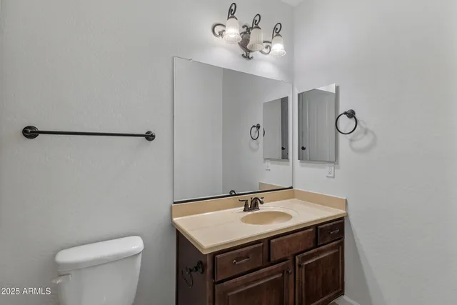 $1,579,000 | 2448 East Amber Lane, Gilbert, AZ 85296