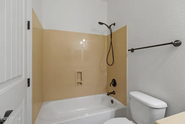 $1,579,000 | 2448 East Amber Lane, Gilbert, AZ 85296