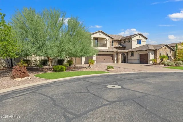 $1,579,000 | 2448 East Amber Lane, Gilbert, AZ 85296