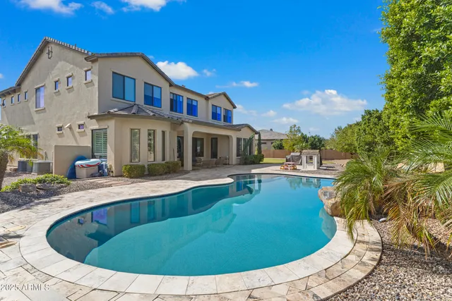 $1,579,000 | 2448 East Amber Lane, Gilbert, AZ 85296