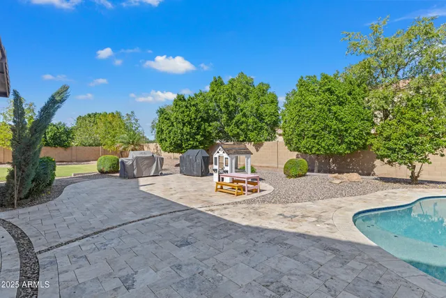 $1,579,000 | 2448 East Amber Lane, Gilbert, AZ 85296