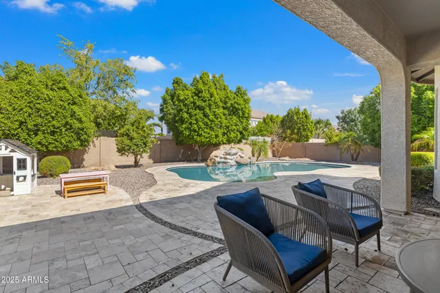 $1,579,000 | 2448 East Amber Lane, Gilbert, AZ 85296
