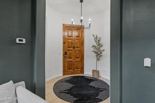 $1,579,000 | 2448 East Amber Lane, Gilbert, AZ 85296