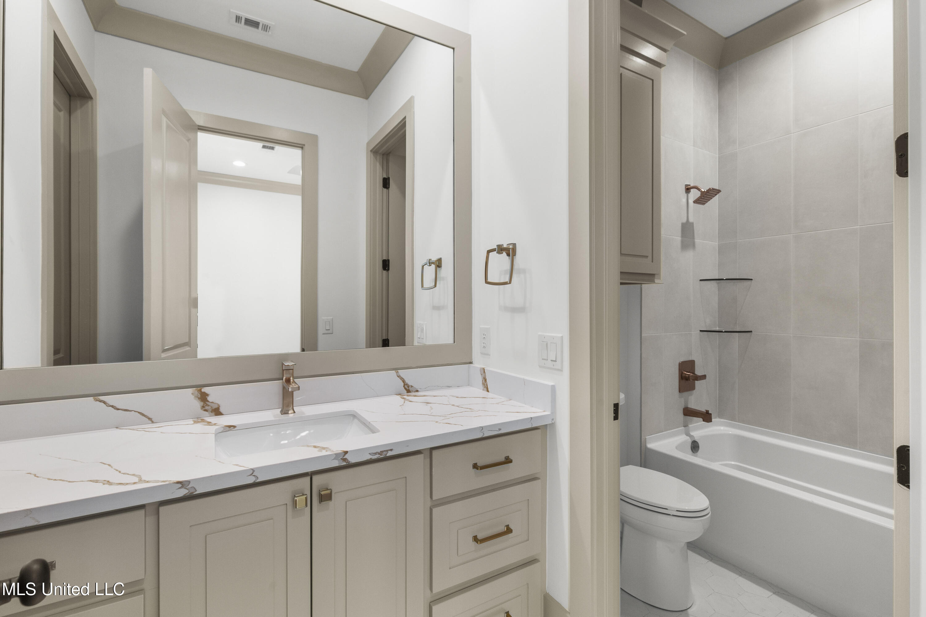 227 Oakside Trail Madison, MS 39110 - Photo 27 of 69 Lot 26 Silverleaf-42