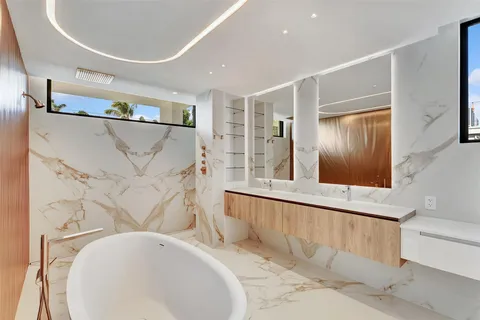 $9,499,000 | 2130 South Miami Avenue, Miami, FL 33129