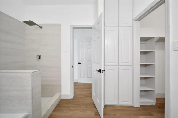 $345,000 | 2 Wintergreen Trail, The Woodlands, TX 77382