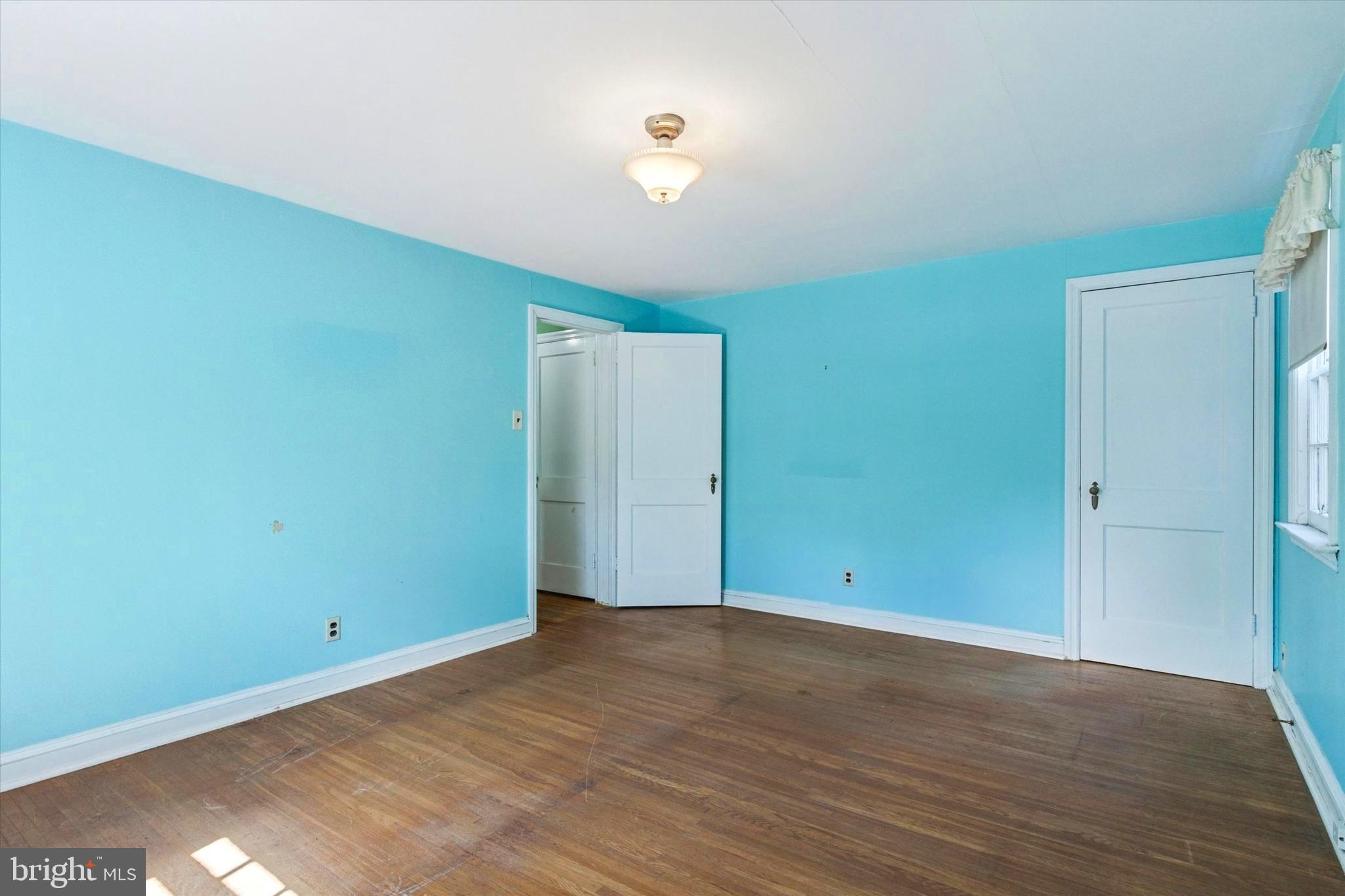 219 Williamsburg Road Ardmore, PA 19003 - Photo 8 of 14 a view of an empty room