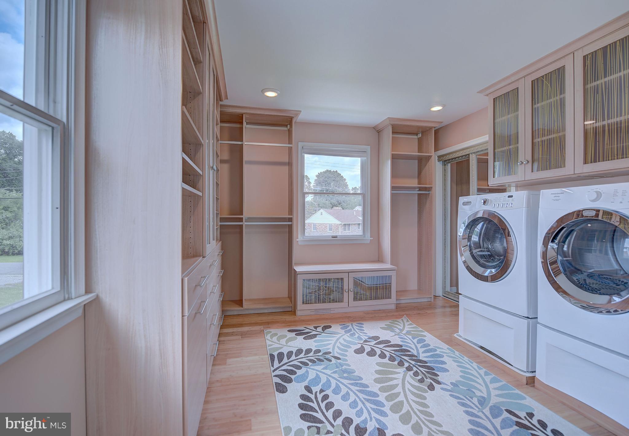 609 Tampa Road Baltimore, MD 21221 - Photo 15 of 25 California Closet