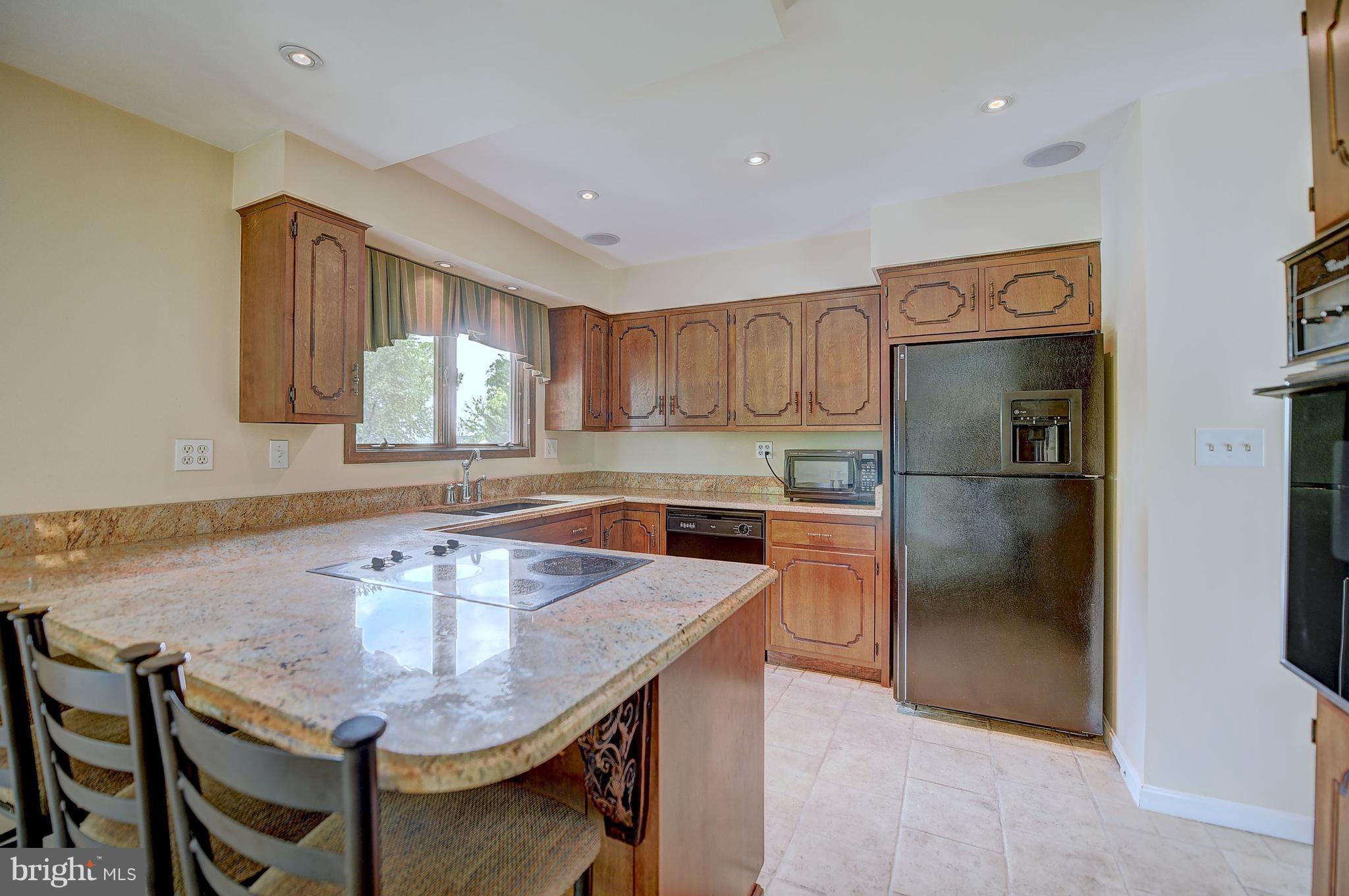 609 Tampa Road Baltimore, MD 21221 - Photo 9 of 25 Kitchen
